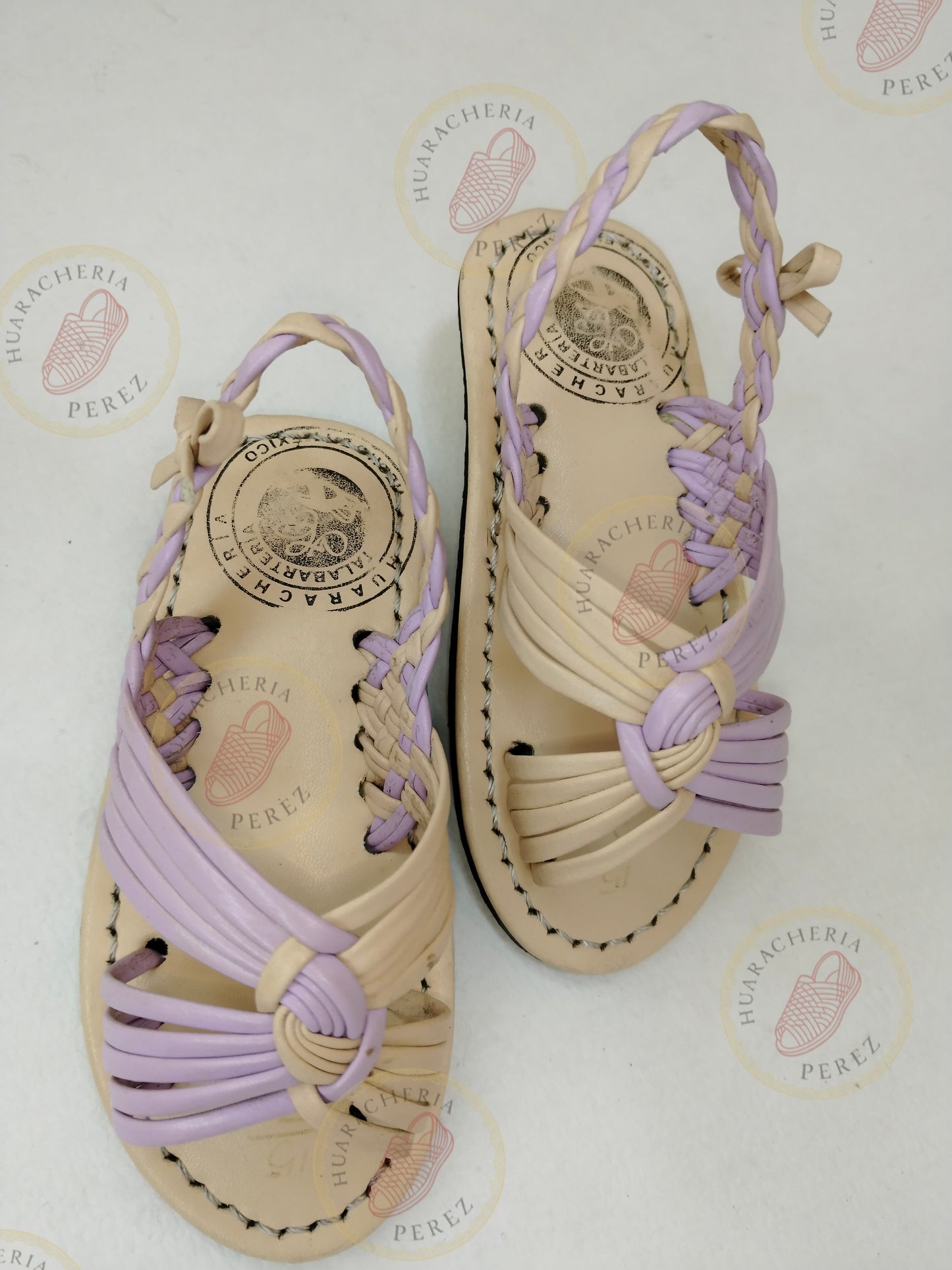 Bloom Step – Girls’ Floral Woven X-Style Huarache