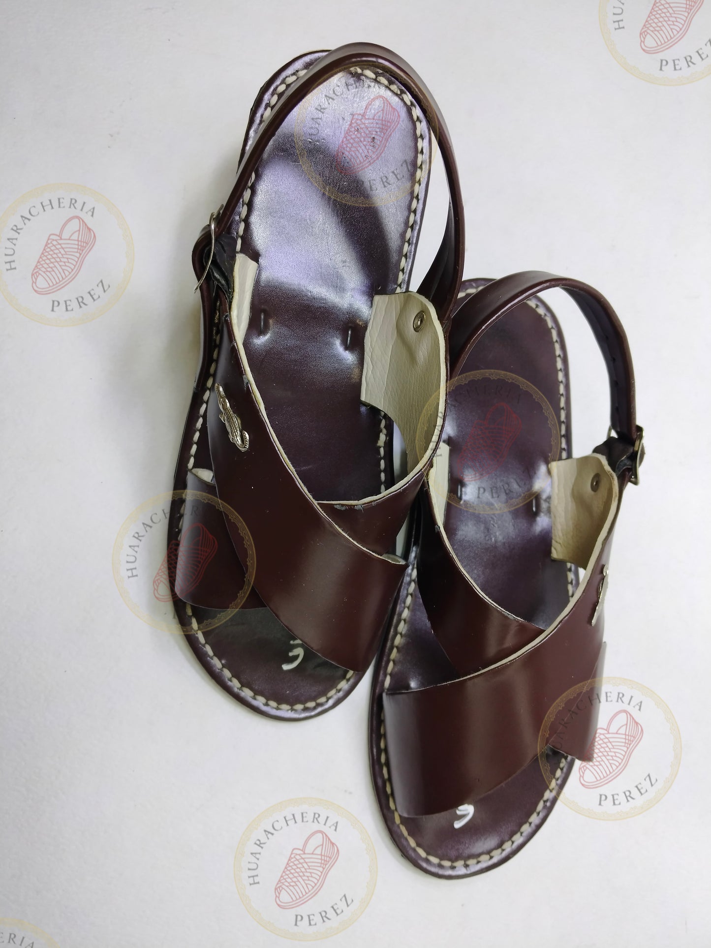 Smooth Finish Crossed-Strap Huarache – Flat Sole