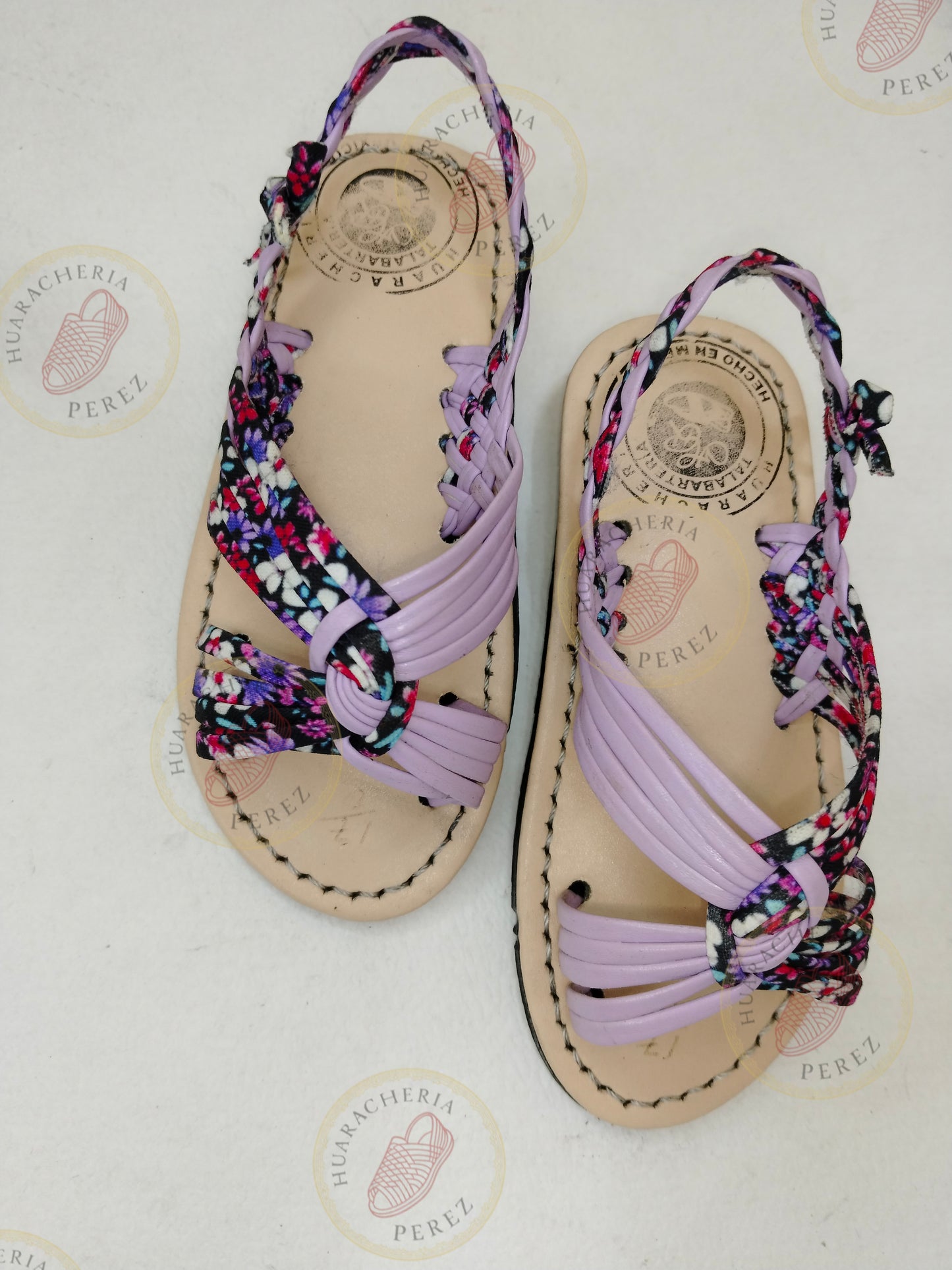 Bloom Step – Girls’ Floral Woven X-Style Huarache