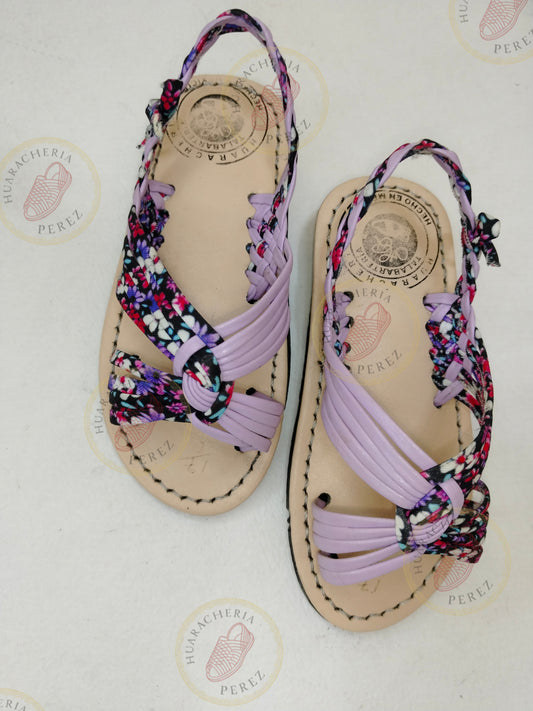 Bloom Step – Girls’ Floral Woven X-Style Huarache