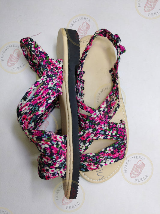 Heeled Artisan Huarache – Soft Step Elegance (Pink Pattern)