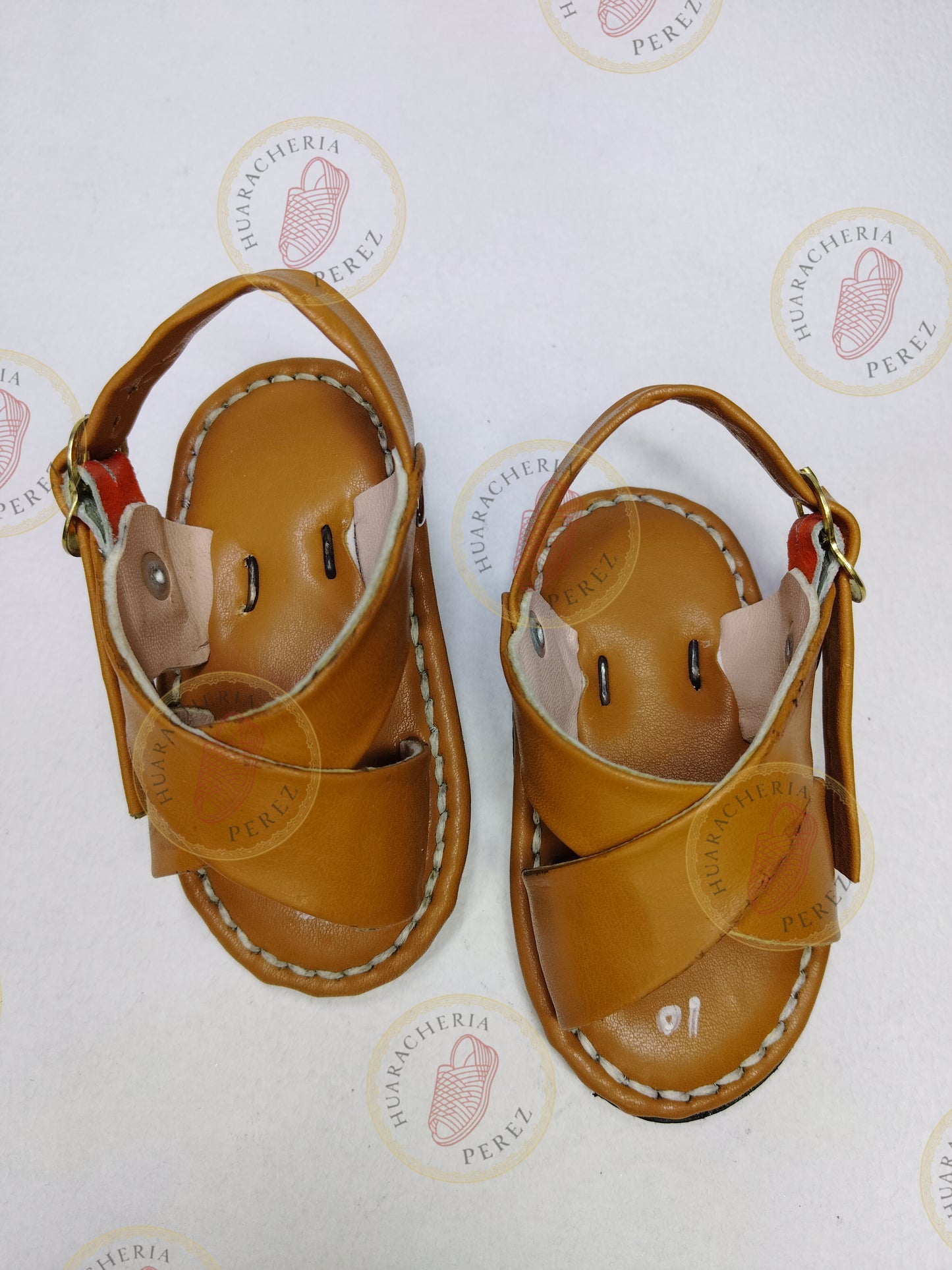 Smooth Crossed Huarache – Boys’ Everyday Comfort