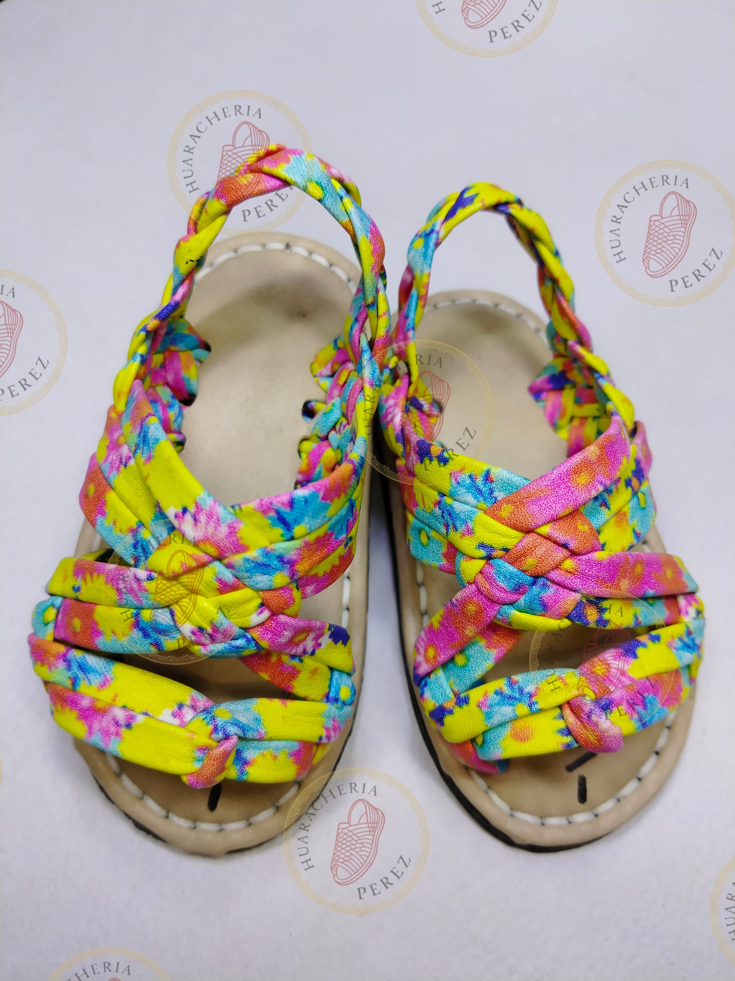 Pequeña Flor – Huarache tejido a mano para niñas