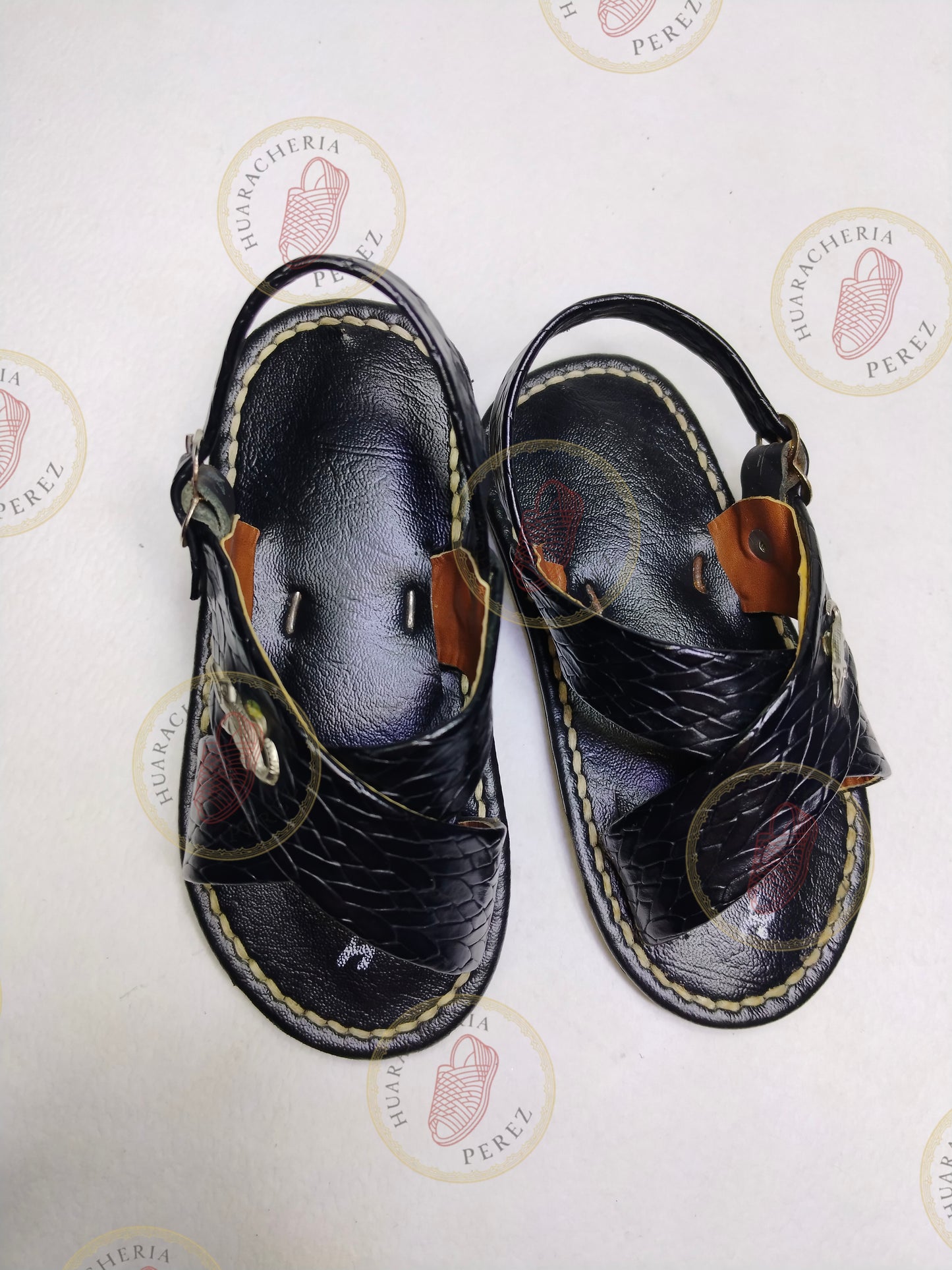 Trail Step – Boys’ Petatillo Crossed Huarache