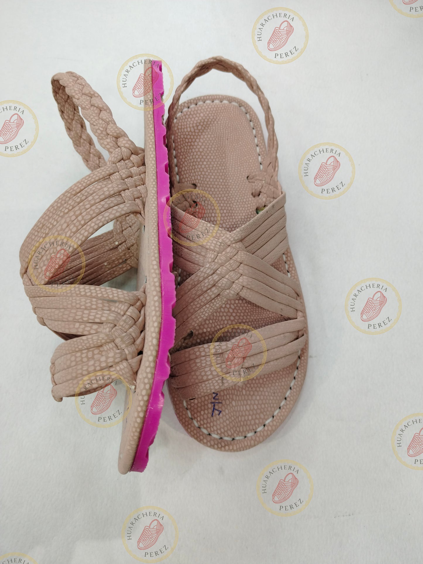 Huarache para dama rosita tejido a mano con suela rosita