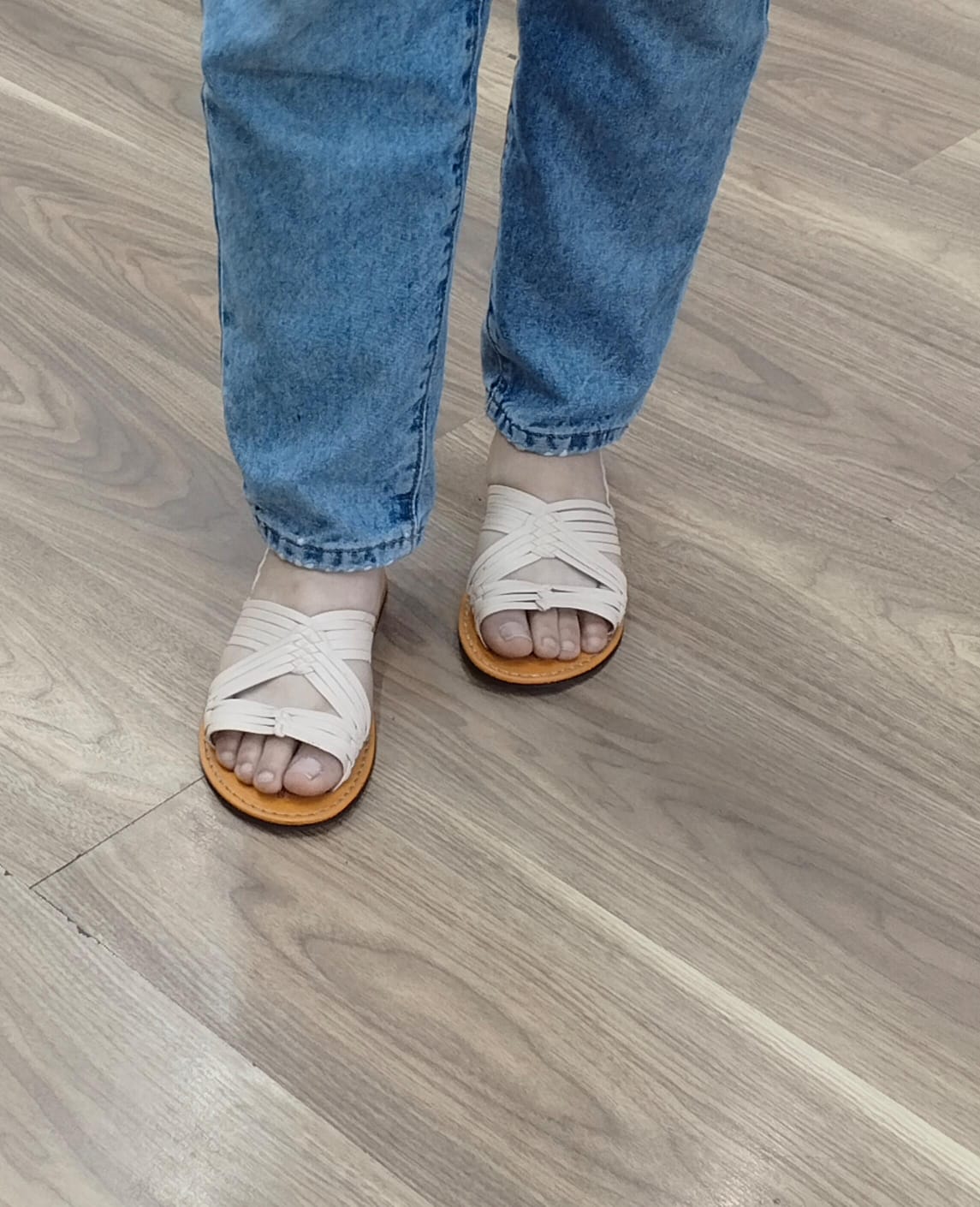 Traditional Woven Huarache – Classic Unisex Leather Sandal