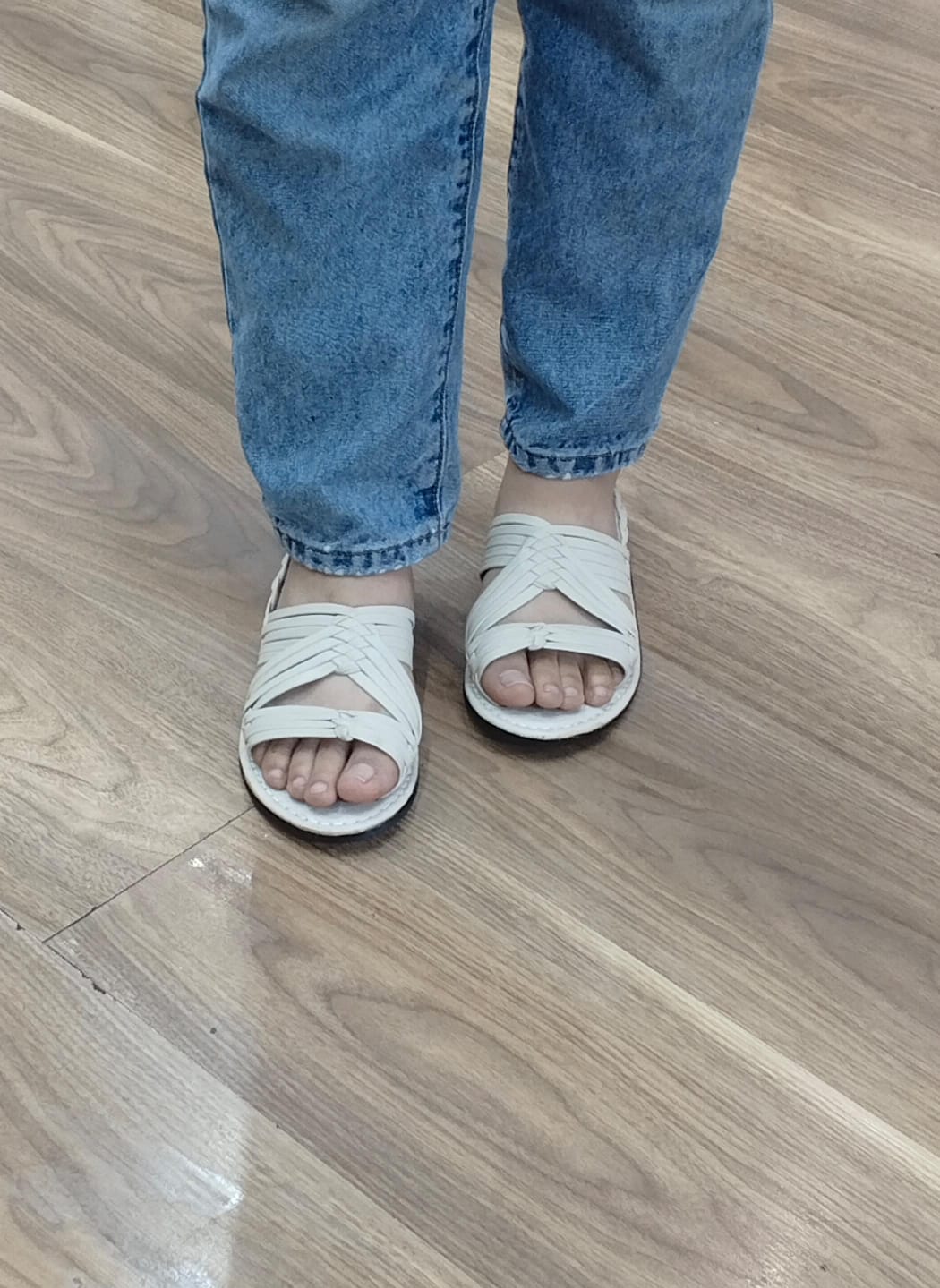 Traditional Woven Huarache – Classic Unisex Leather Sandal