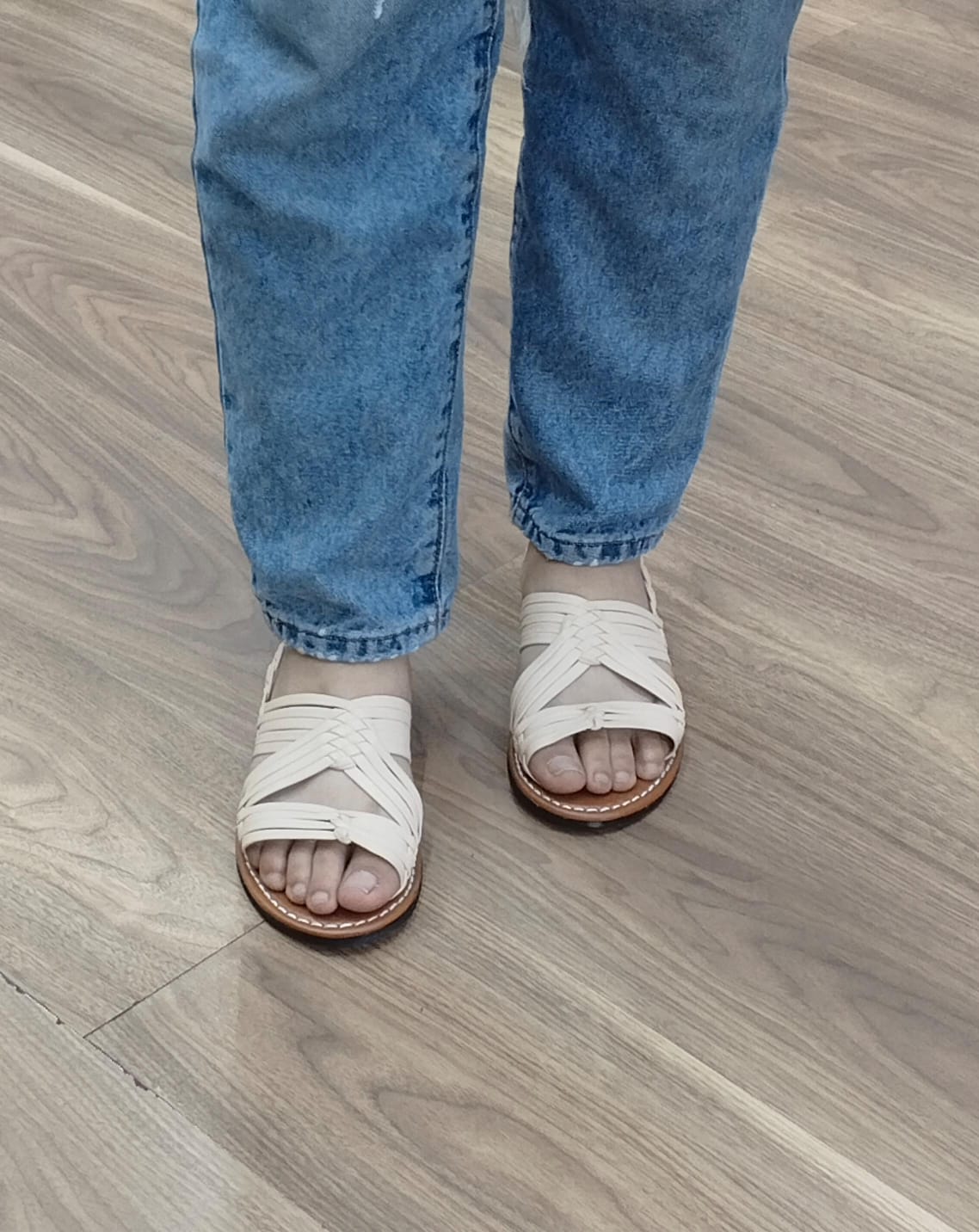 Traditional Woven Huarache – Classic Unisex Leather Sandal